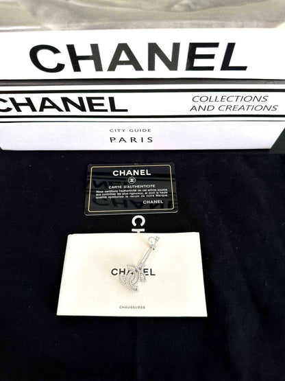 Chanel Brooch Vintage Jewelry Elegant 925 Sterling Silver with Sparkling Zircon Stone Pearl Brooch - Tracesilver