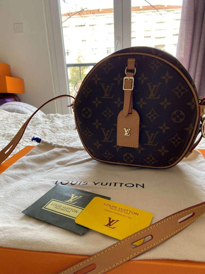 Louis Vuitton BOITE CHAPEAU SOUPLE Mm Handbag LVV - Tracesilver