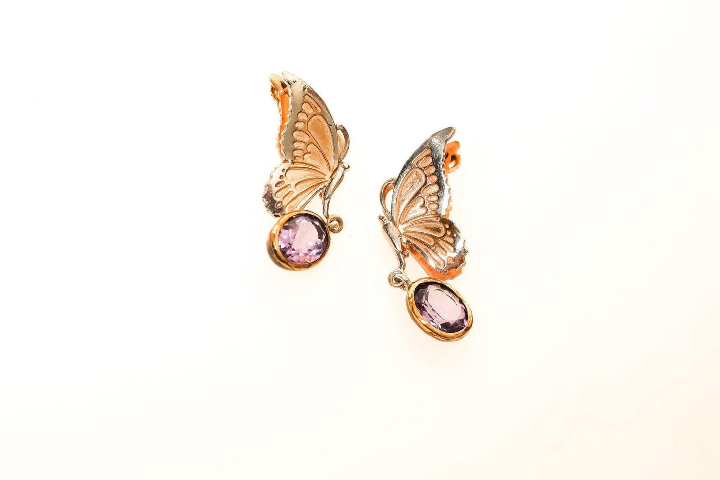 Amethyst Butterfly Custom Desing Stud Earrings, Handmade Butterfly EarOur Butterfly, whose design and craftsmanship belong to us, are decorated with amethyst stone. Butterfly wings are covered with rose gold. You can see the magnificenAmethyst Butterfly Custom Desing
