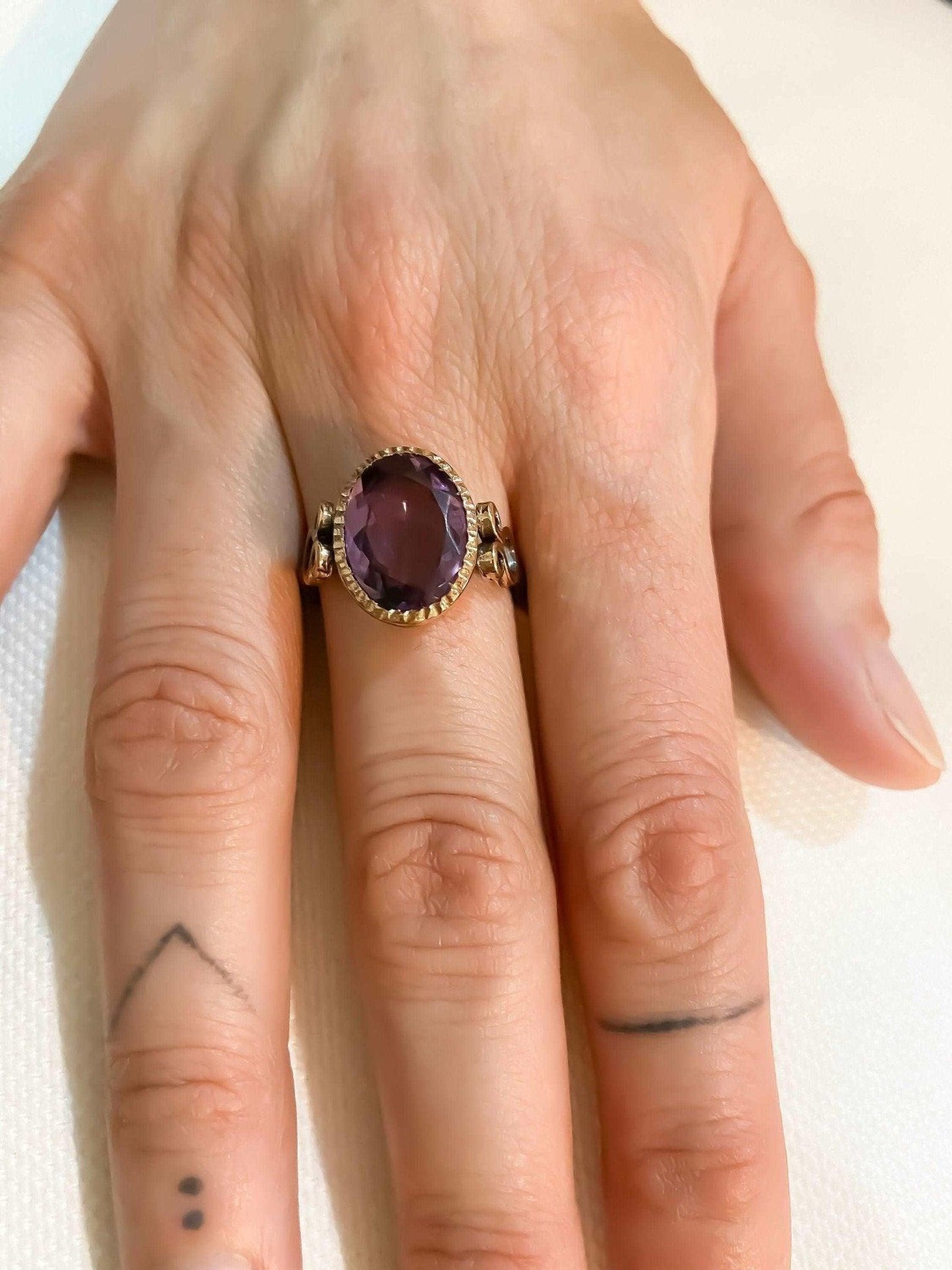 Amethyst Natural Stone 925 Sterling Silver Handmade Ring, Amethyst JewNatural Amethyst stone desing women's ring made with 925 sterling hand workmanship.it is completely handcrafted and design. Stone cutting and all our equipment used Amethyst Natural Stone