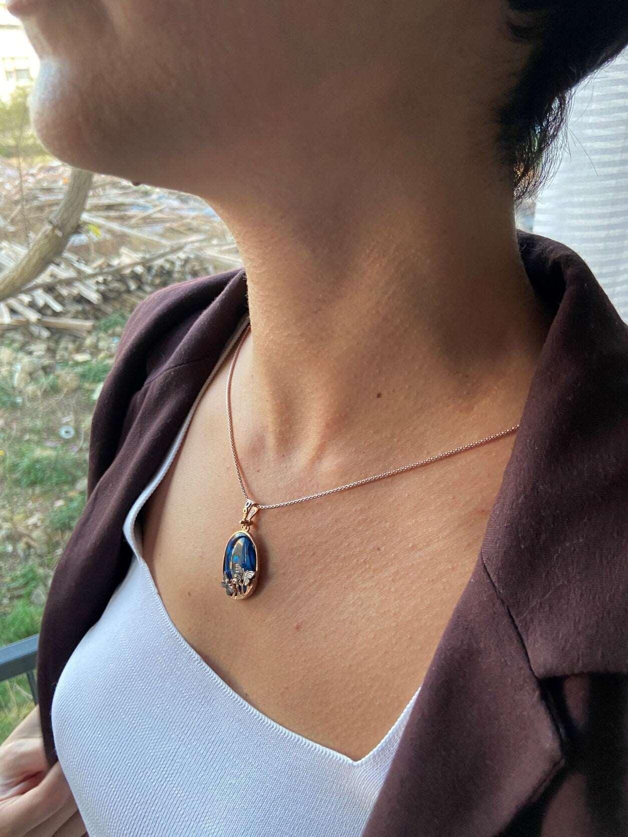 Butterfly Necklace Blue Abalone Gemstone  925 Sterling Silver Pendant,925 sterling sterling silver and complety Handmade, decorated with abalone shell stone and produced by our masters. Inspired by Butterfly theme, we combine it with aButterfly Necklace