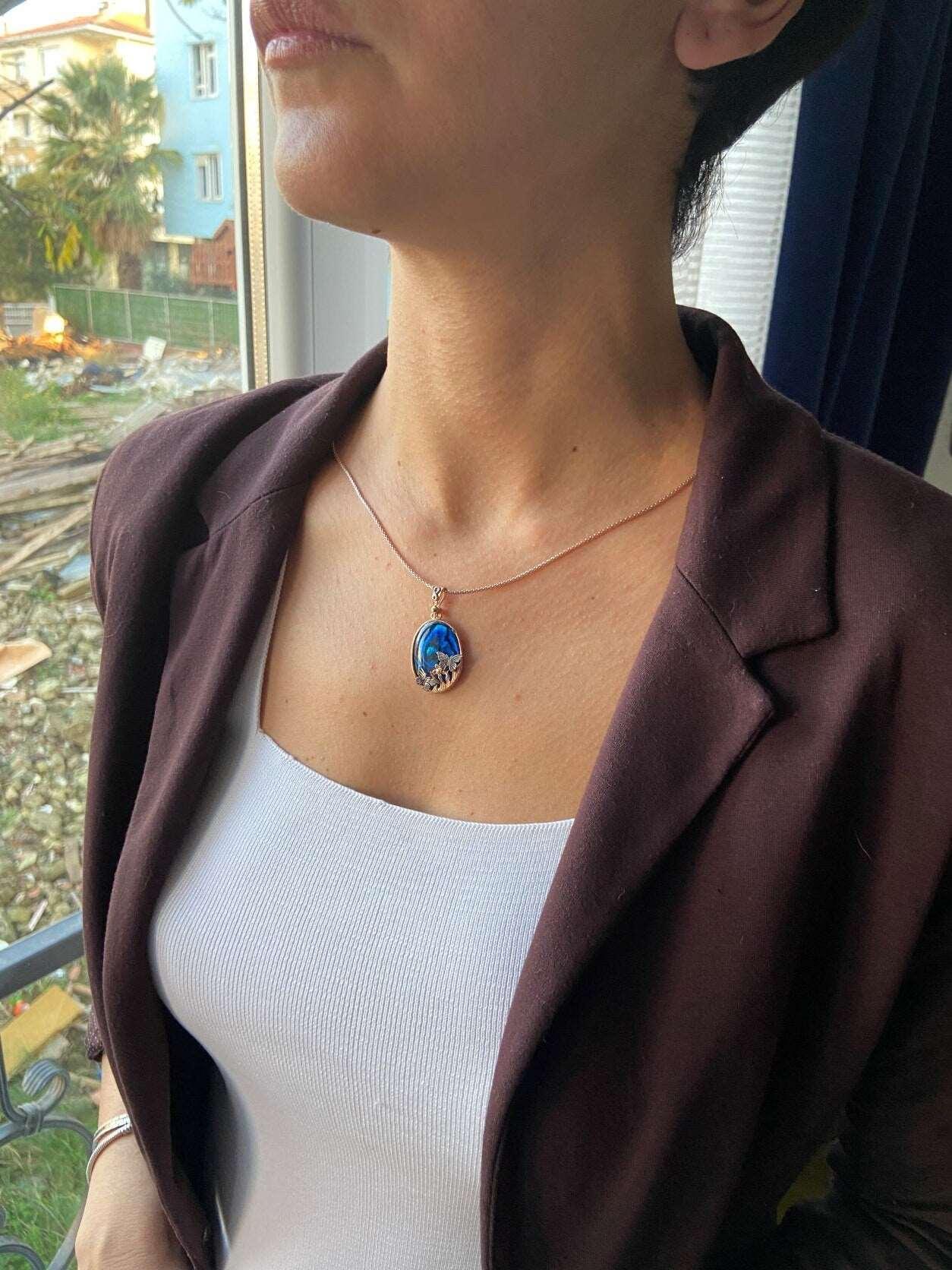 Butterfly Necklace Blue Abalone Gemstone  925 Sterling Silver Pendant,925 sterling sterling silver and complety Handmade, decorated with abalone shell stone and produced by our masters. Inspired by Butterfly theme, we combine it with aButterfly Necklace