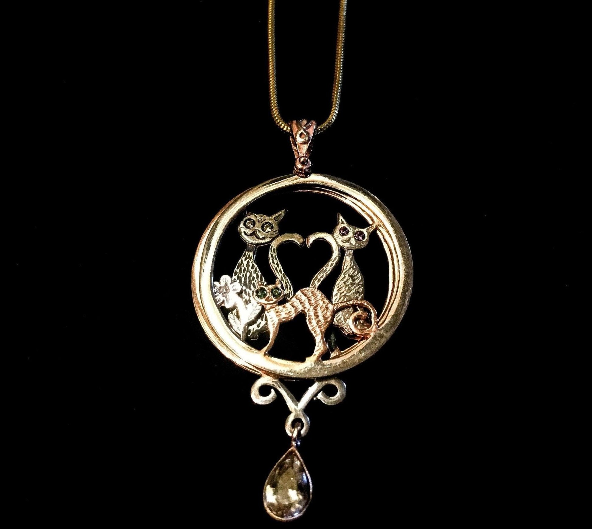 Cat Family Custom Design Pendant, 925 Sterling Silver Animal Necklace,İz Silver are in front of you with a specially designed necklace. Our cat family, which is worked with 925 sterling silver. Our necklace, which is designed and produCat Family Custom Design Pendant