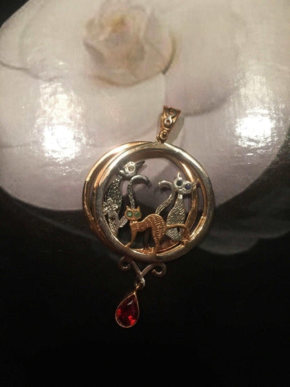 Cat Family Custom Design Pendant, 925 Sterling Silver Animal Necklace,İz Silver are in front of you with a specially designed necklace. Our cat family, which is worked with 925 sterling silver. Our necklace, which is designed and produCat Family Custom Design Pendant