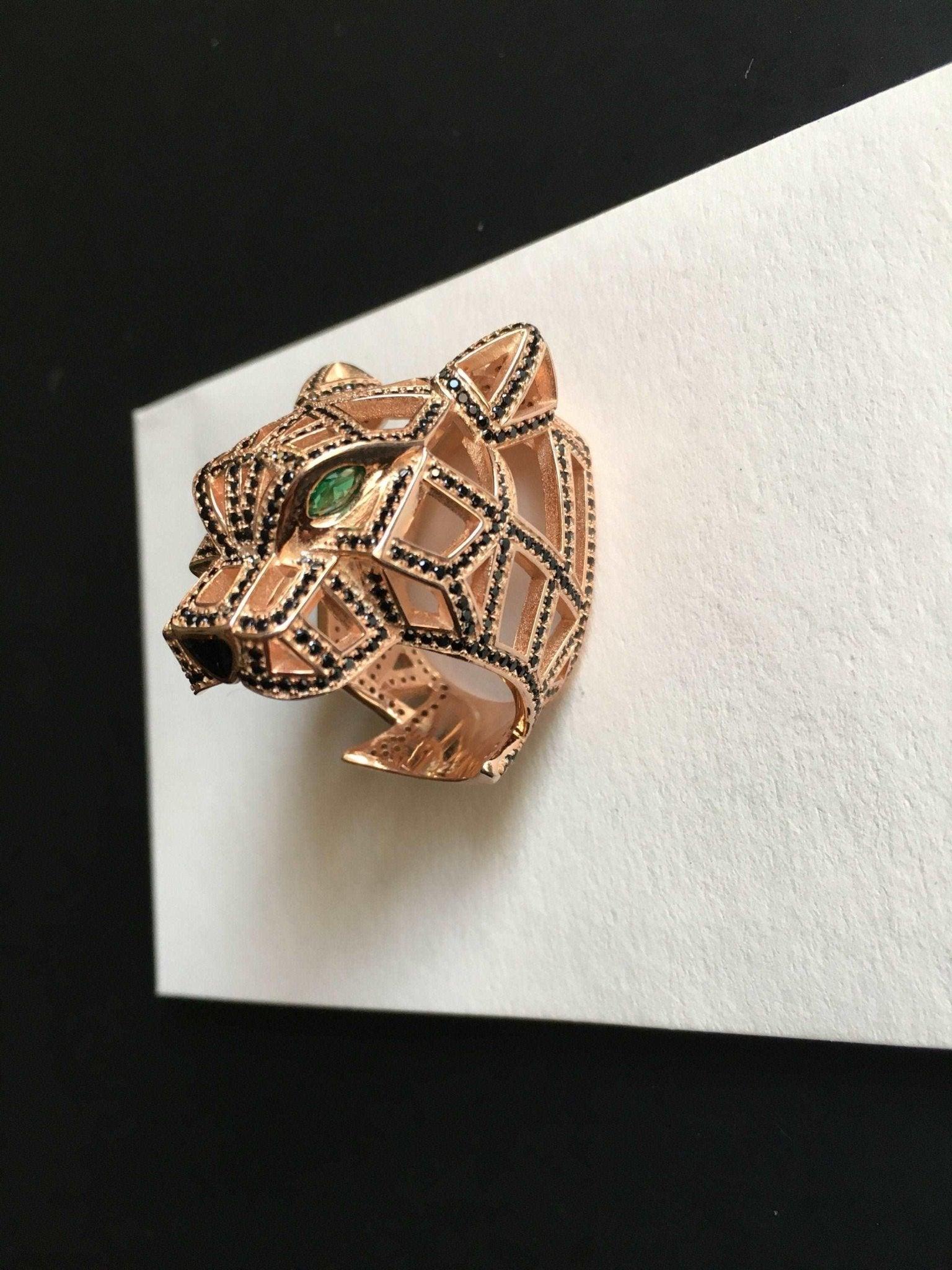 Emerald Eye Silver Leopard Unique Rings Custom Desing Jewelry, HandmadOur special design Emerald leopard ring is a different and remarkable design. The eyes of our leopard are made of real emerald stone. 925 sterling silver and handcraEmerald Eye Silver Leopard