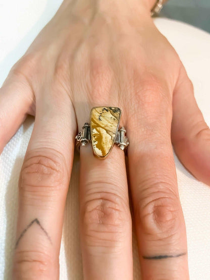 Jasper Natural Stone 925 Sterling Silver Ring, Handmade Jasper GemstonNatural Jasper stone desing women's ring made with 925 sterling hand workmanship.it is completely handcrafted and design. Stone cutting and all our equipment used arJasper Natural Stone