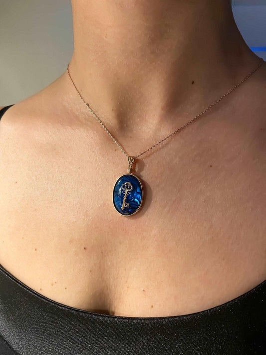 Key Abalone Shell Necklaces, Jewelry Abalone Gemstones Handmade Neckla925 sterling sterling silver and complety Handmade, decorated with abalone shell stone and produced by our masters. Inspired by key chain theme, we combine it with aKey Abalone Shell Necklaces