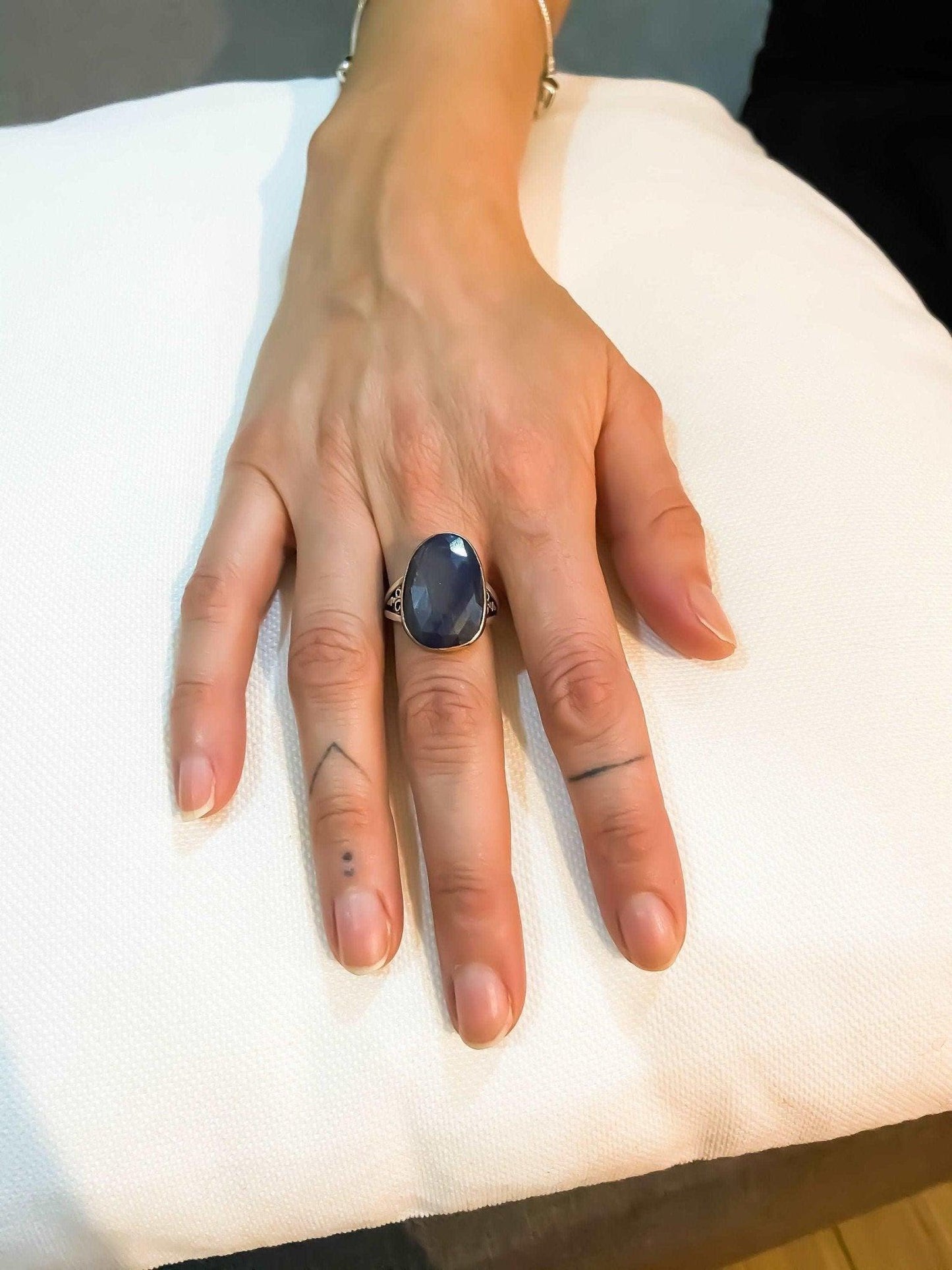 Kyanite Gemstone Natural Stone Jewelry 925 Sterling Silver Custom DesiNatural Kyanite stone desing women's ring made with 925 sterling hand workmanship.it is completely handcrafted and design. Stone cutting and all our equipment used aKyanite Gemstone