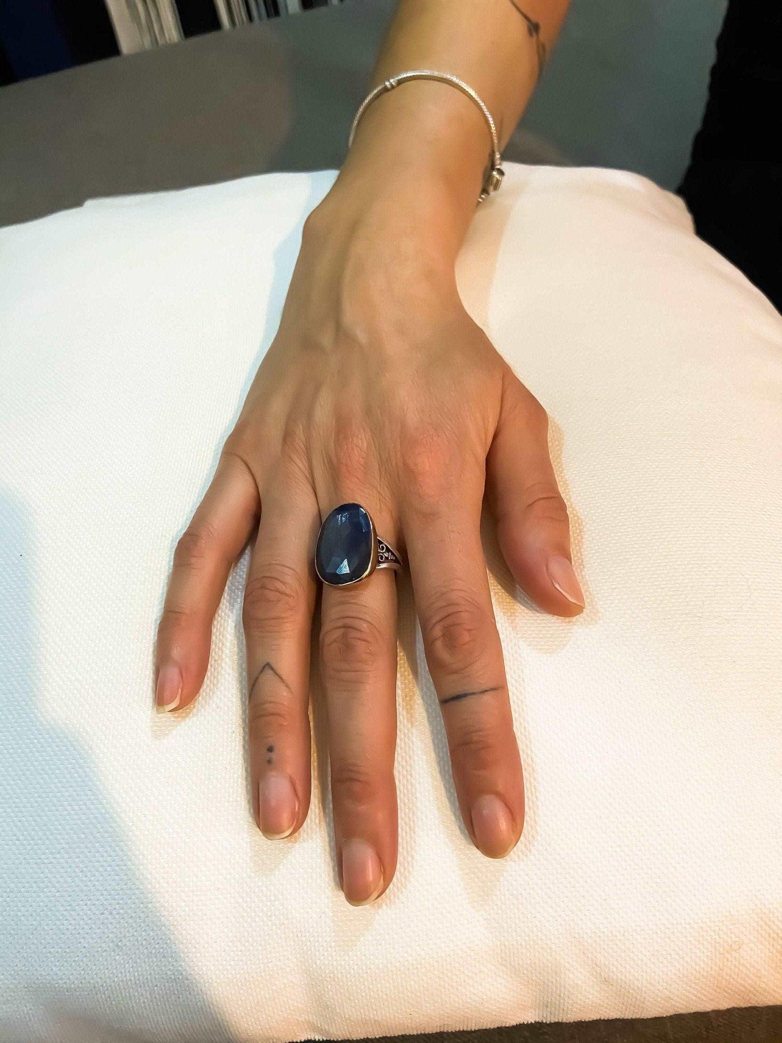 Kyanite Gemstone Natural Stone Jewelry 925 Sterling Silver Custom DesiNatural Kyanite stone desing women's ring made with 925 sterling hand workmanship.it is completely handcrafted and design. Stone cutting and all our equipment used aKyanite Gemstone
