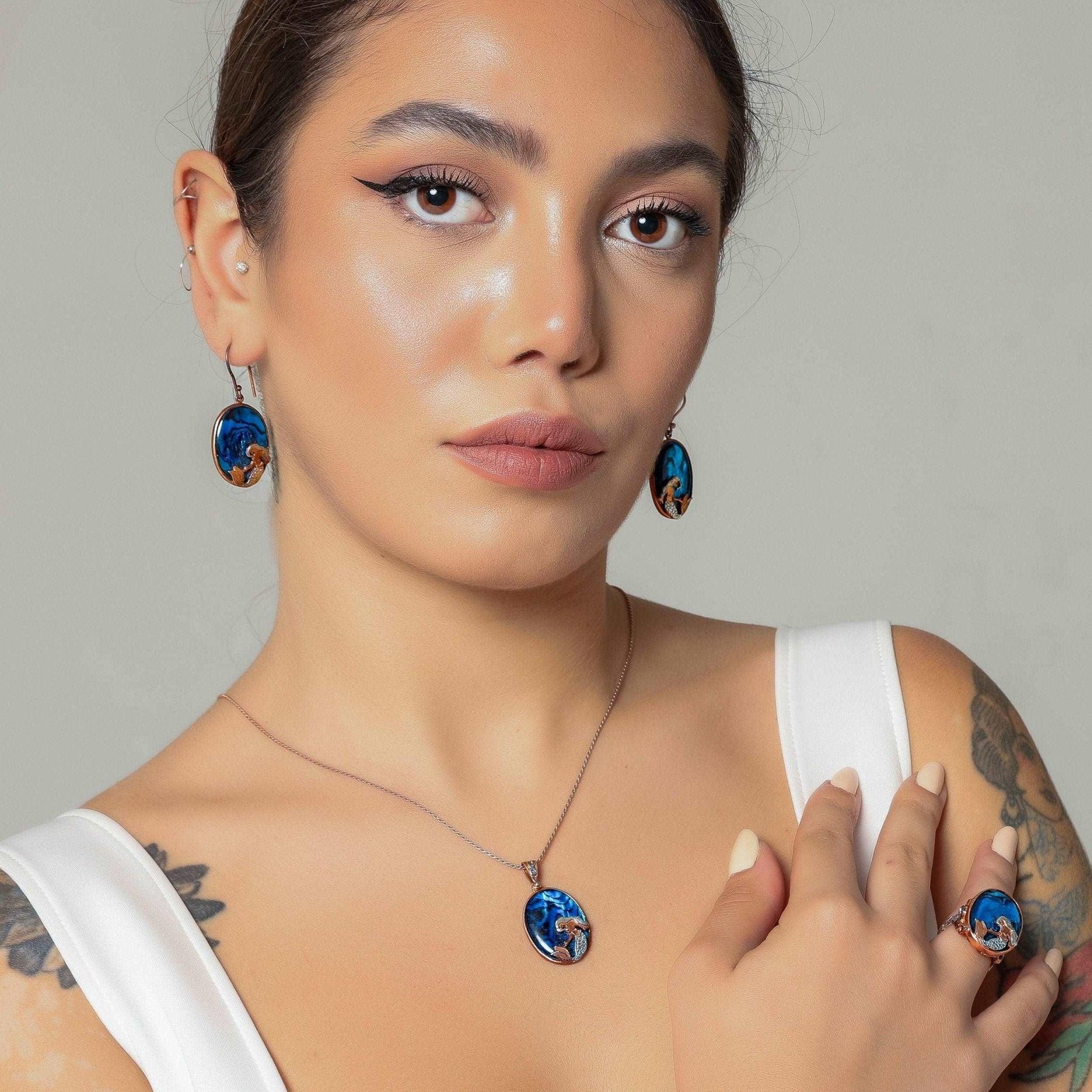 Mermaid Jewelry Abalone shell stone Necklace, Mermaid Deep Ocean WaterThe mermaid figure is engraved on deep water ocean blue theme blue Abalone stone 925 sterling sterling silver and complety Handmade, decorated with abalone shell stoMermaid Jewelry