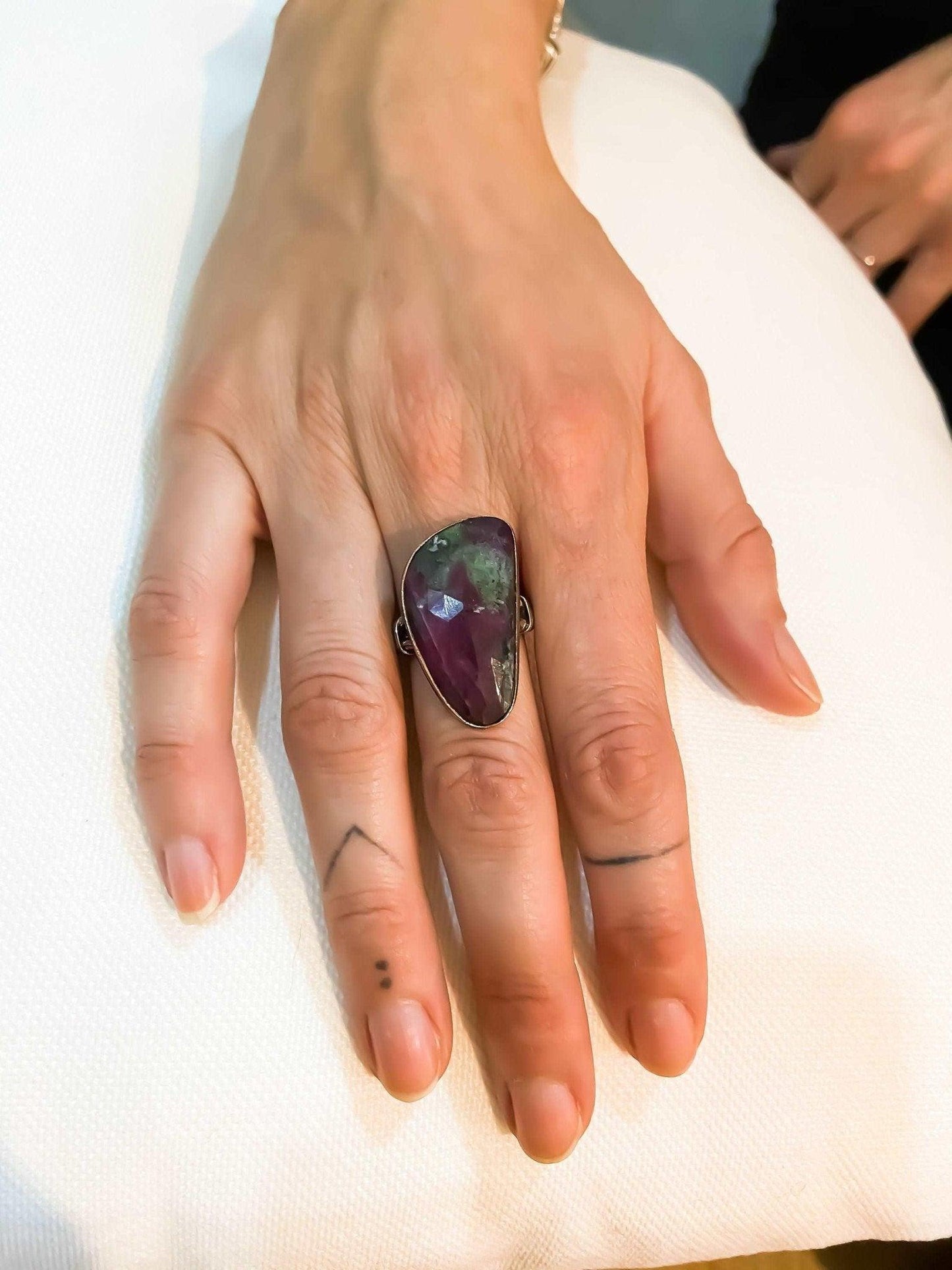 Root Ruby 925 Sterling Silver Handmade Ring, Ruby Natural Stone Ring FNatural Root Ruby stone desing women's ring made with 925 sterling hand workmanship.it is completely handcrafted and design. Stone cutting and all our equipment usedRoot Ruby 925 Sterling Silver
