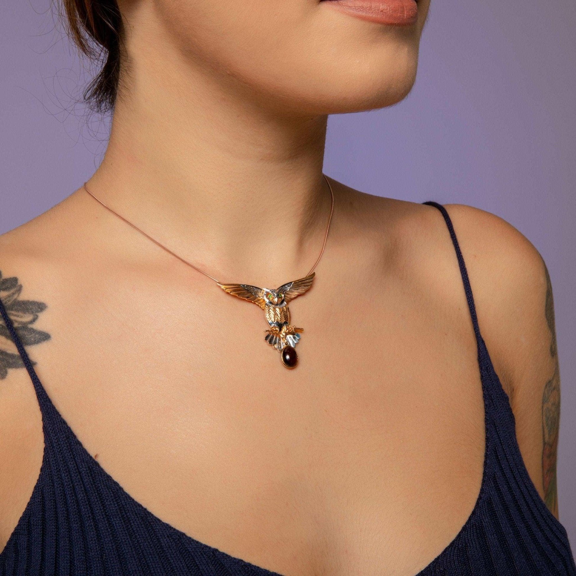 Root Ruby Emerald Gemstone Owl Custom Desing Handmade Owl Necklace, JeOur Owl is ​​925 sterling silver and it is completely handcrafted. The eyes you see on it are decorated with emeralds.the bottom stone is the root ruby.It is specialRoot Ruby Emerald Gemstone