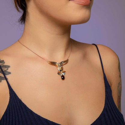 Root Ruby Emerald Gemstone Owl Custom Desing Handmade Owl Necklace, JeOur Owl is ​​925 sterling silver and it is completely handcrafted. The eyes you see on it are decorated with emeralds.the bottom stone is the root ruby.It is specialRoot Ruby Emerald Gemstone