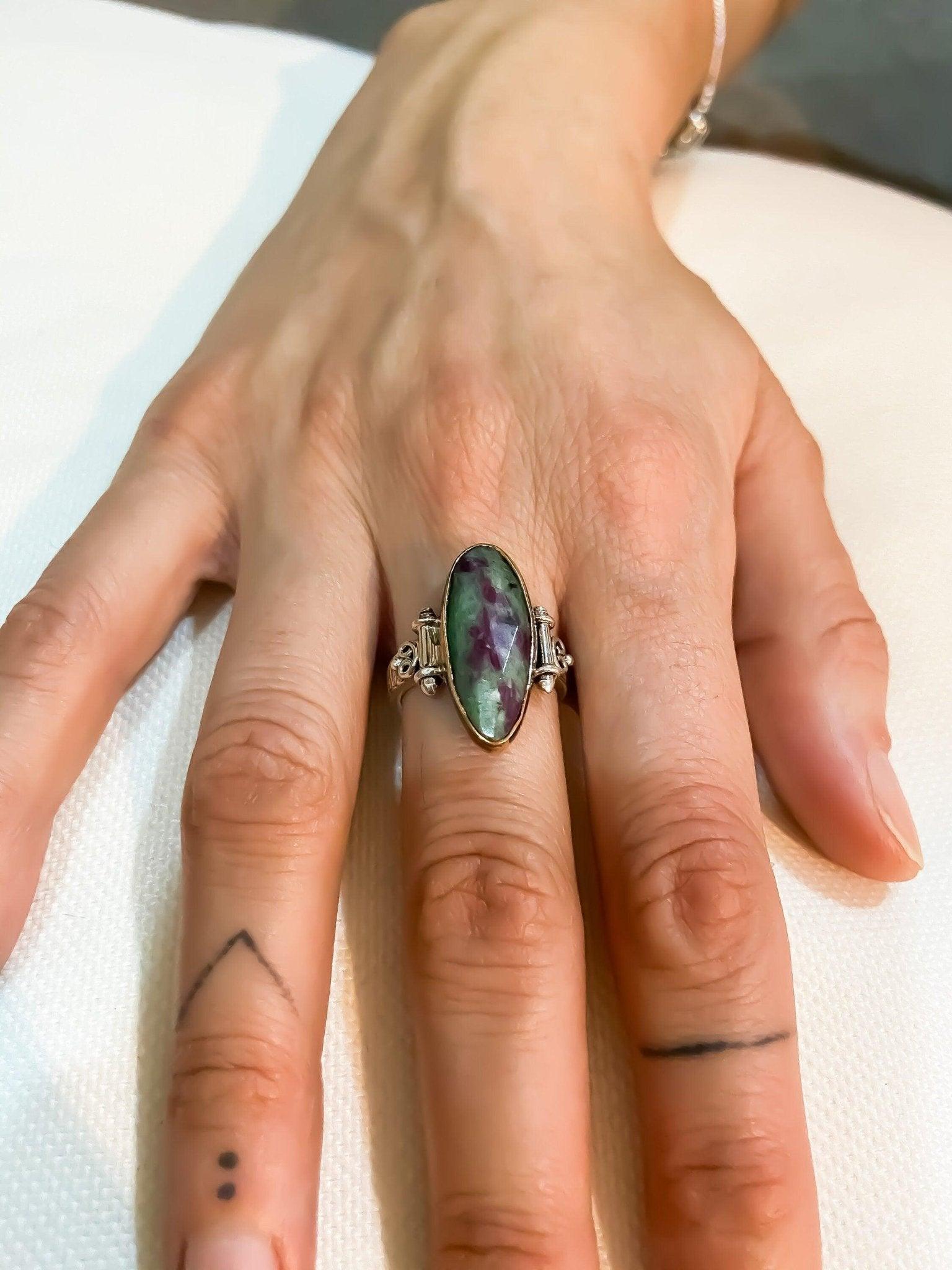 Ruby 925 Sterling Silver Handmade Ring, Ruby Natural Stone Ring For WoNatural Root Ruby stone desing women's ring made with 925 sterling hand workmanship.it is completely handcrafted and design. Stone cutting and all our equipment usedRuby 925 Sterling Silver