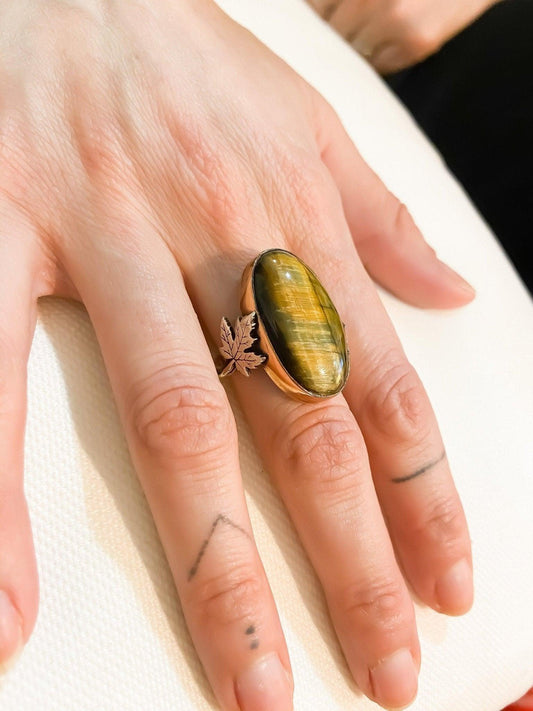 Rutilated Quartz Handmade Women Ring, 925 Sterling Silver Rutilated QuNatural Rutilated Quartz stone desing women's ring made with 925 sterling hand workmanship.it is completely handcrafted and design. Stone cutting and all our equipmeRutilated Quartz Handmade Women Ring