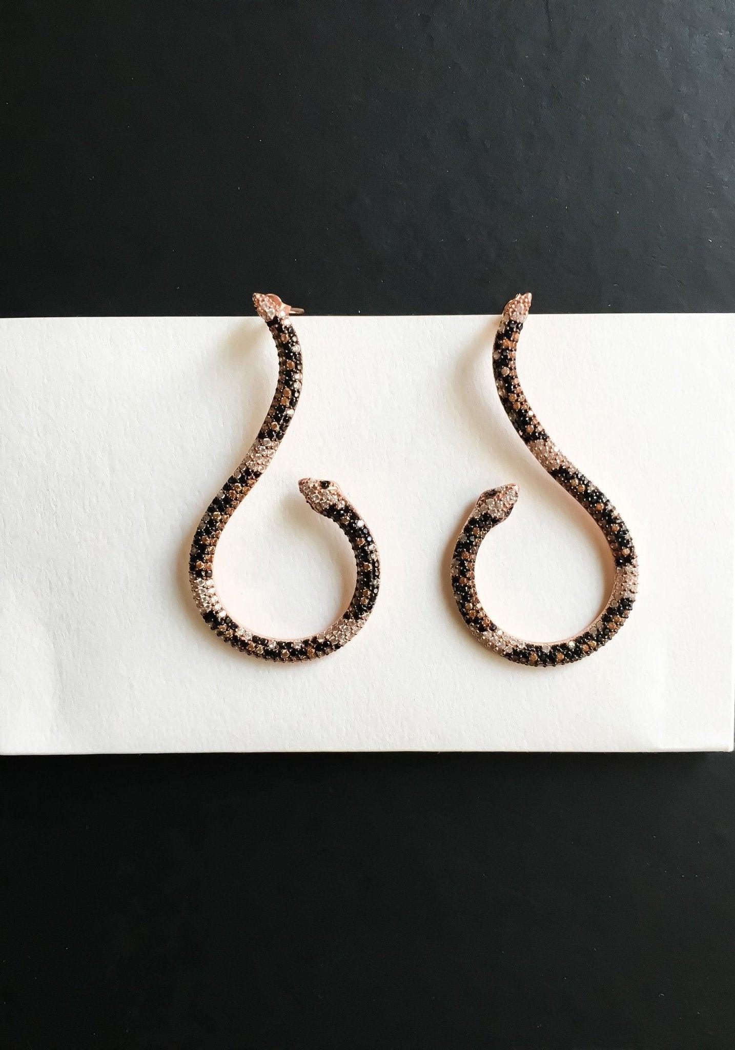 Snake Earrings 925 Sterling Silver Animal Earrings, Snake Lover Earrin925 Sterling Silver Snake Earrings For Women Handmade Accessory.It is completely a product of hand work and design.stones were handcrafted with special pencil work. Snake Earrings