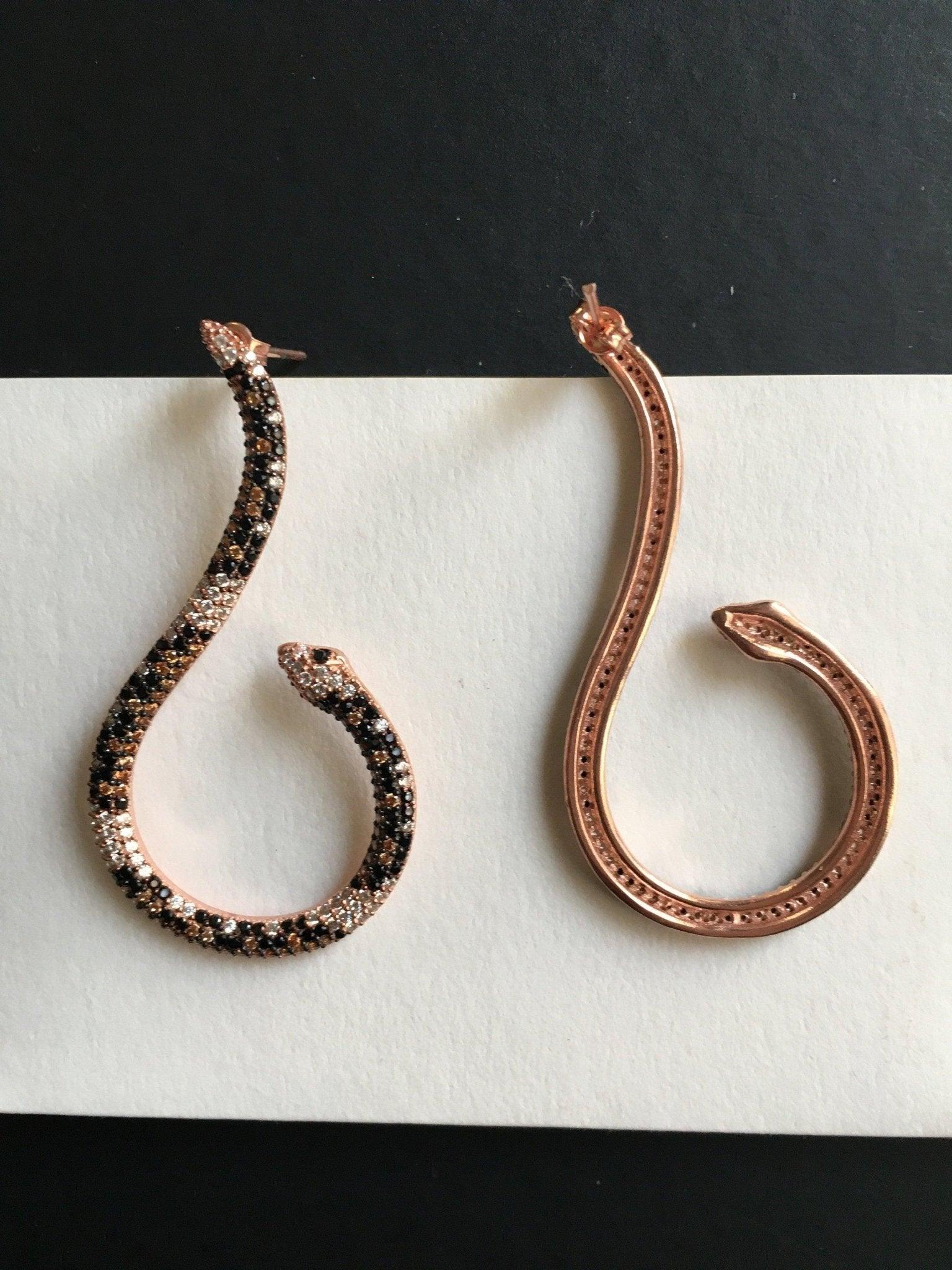 Snake Earrings 925 Sterling Silver Animal Earrings, Snake Lover Earrin925 Sterling Silver Snake Earrings For Women Handmade Accessory.It is completely a product of hand work and design.stones were handcrafted with special pencil work. Snake Earrings