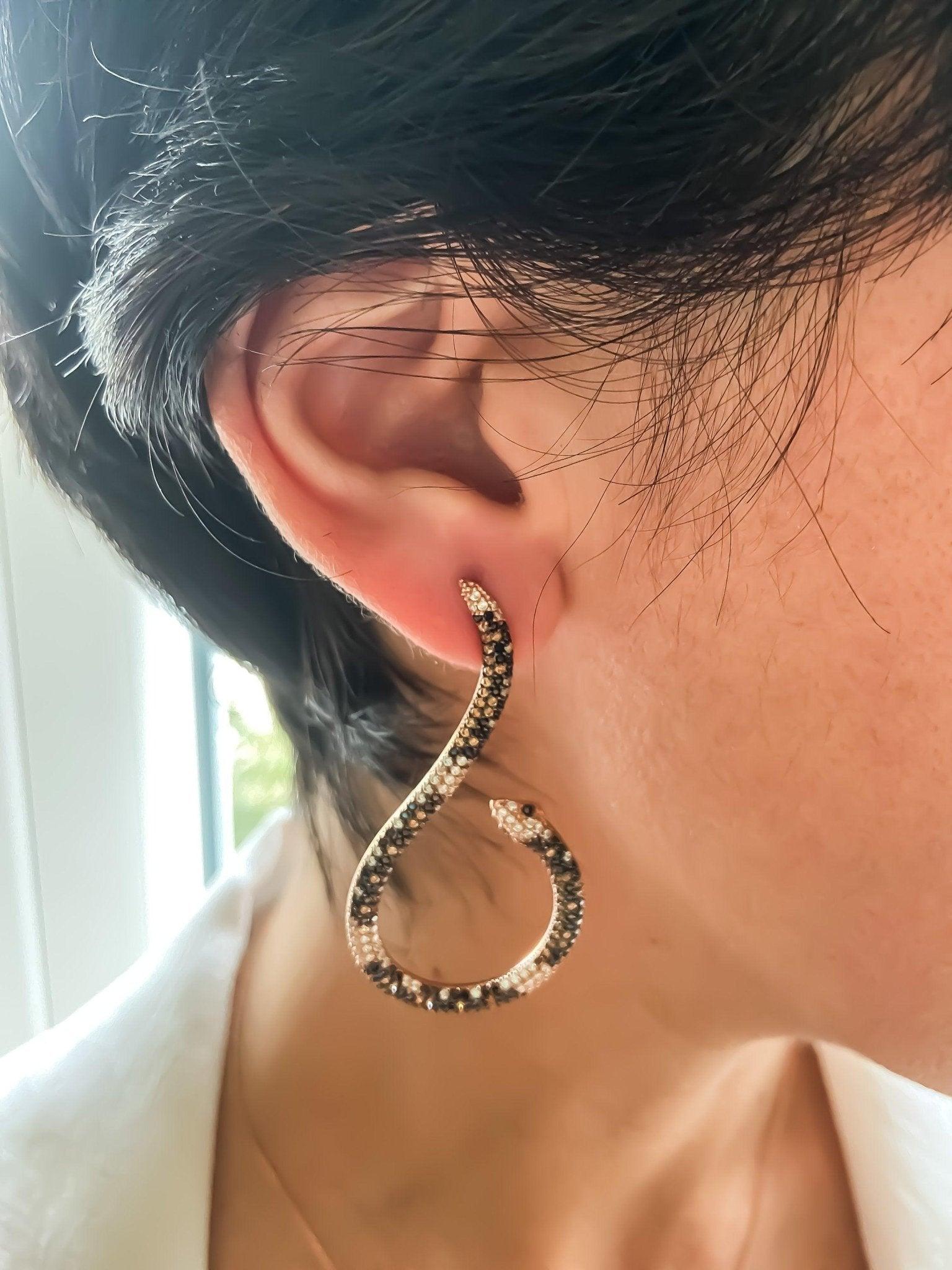 Snake Earrings 925 Sterling Silver Animal Earrings, Snake Lover Earrin925 Sterling Silver Snake Earrings For Women Handmade Accessory.It is completely a product of hand work and design.stones were handcrafted with special pencil work. Snake Earrings